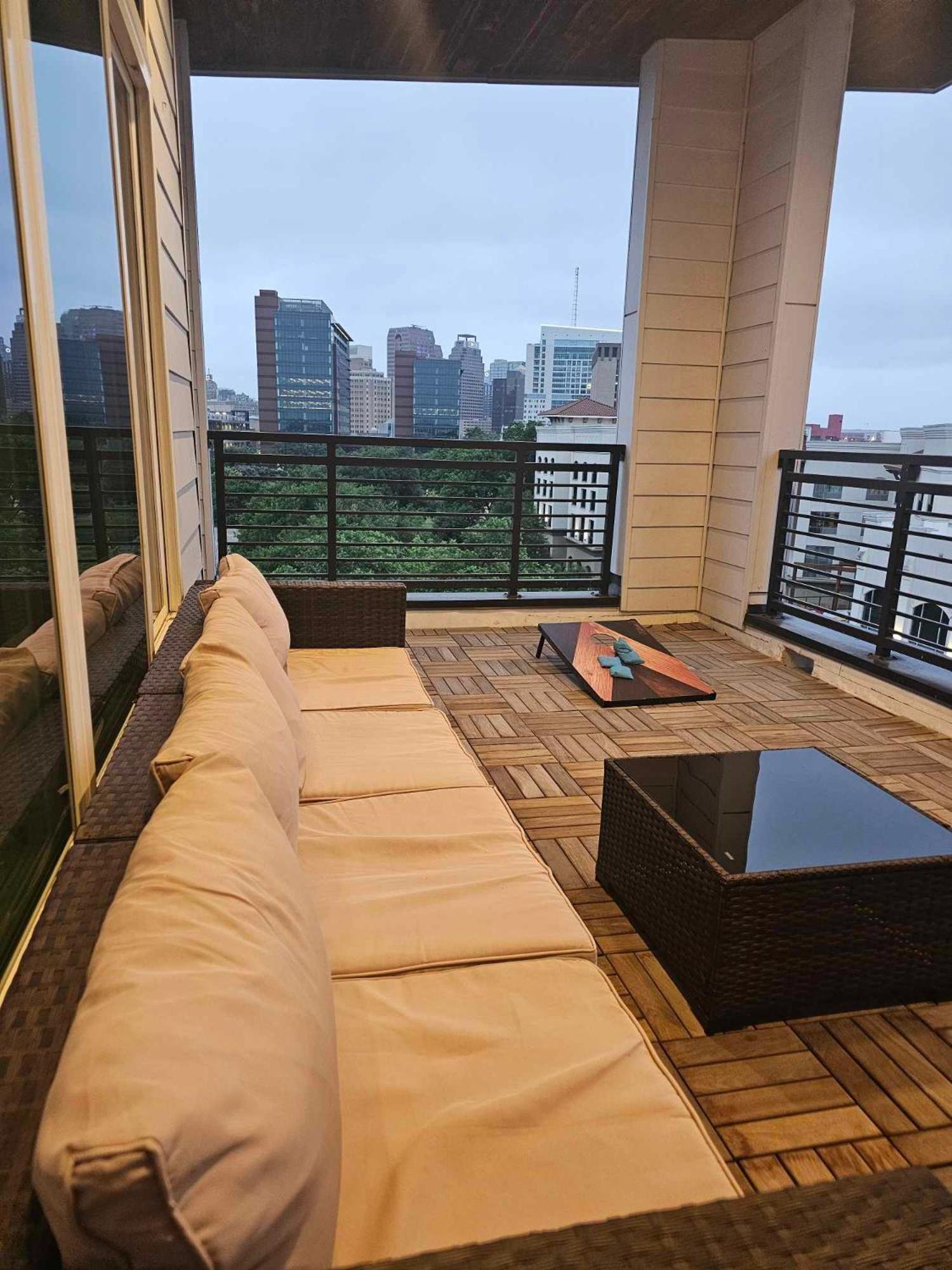 Riverwalk Penthouse Oasis W/Free Parking Gym Pool San Antonio Exterior foto