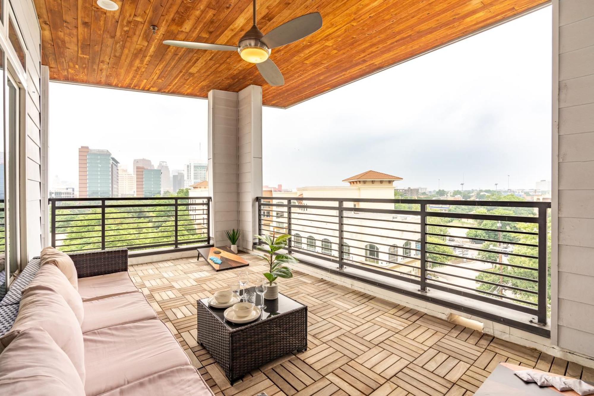 Riverwalk Penthouse Oasis W/Free Parking Gym Pool San Antonio Exterior foto