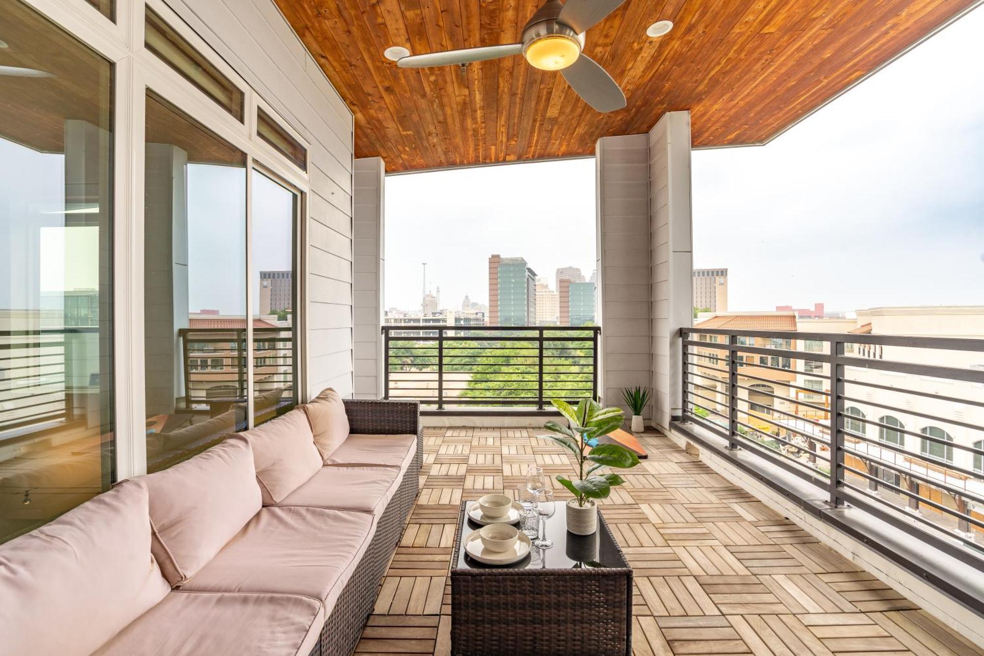 Riverwalk Penthouse Oasis W/Free Parking Gym Pool San Antonio Exterior foto